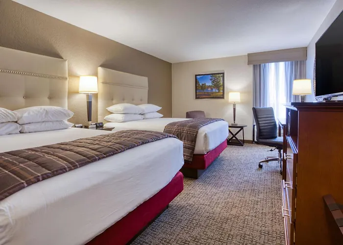 Hotel Drury & St. Louis -
