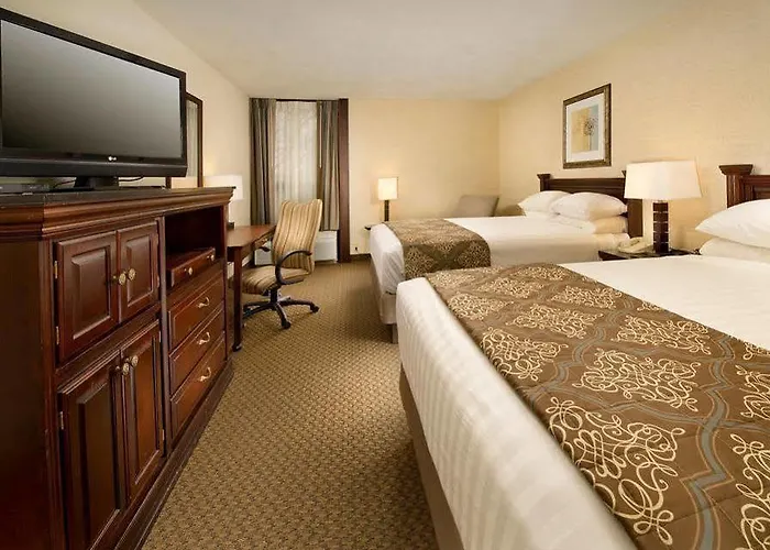 Drury & St. Louis - Hotel 3*